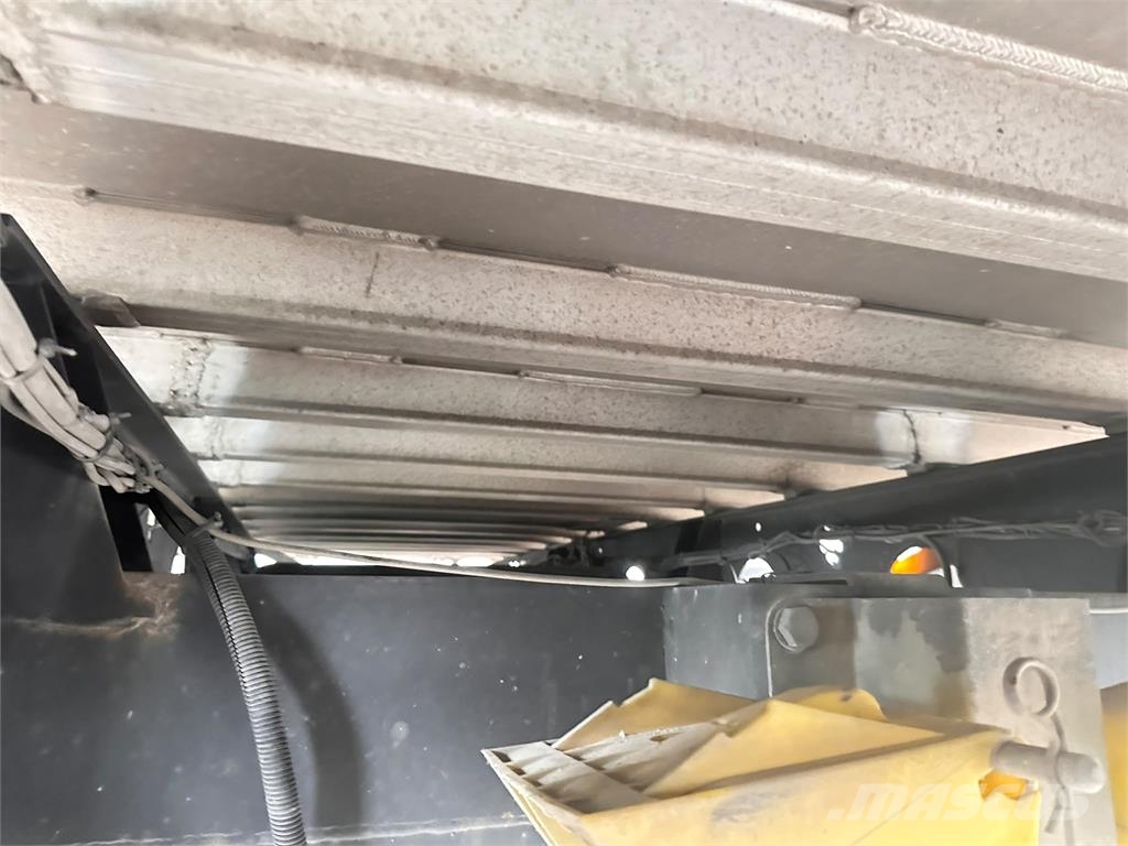 Fliegl 3Achs AluMulde elektVerd ALCOA 25³ 4880 kg leer Kippladerauflieger