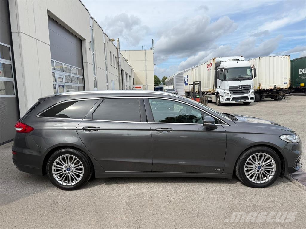 Ford Mondeo Turnier Titanium 2.0 TDCi 4x4 AWD Kamera Automobili
