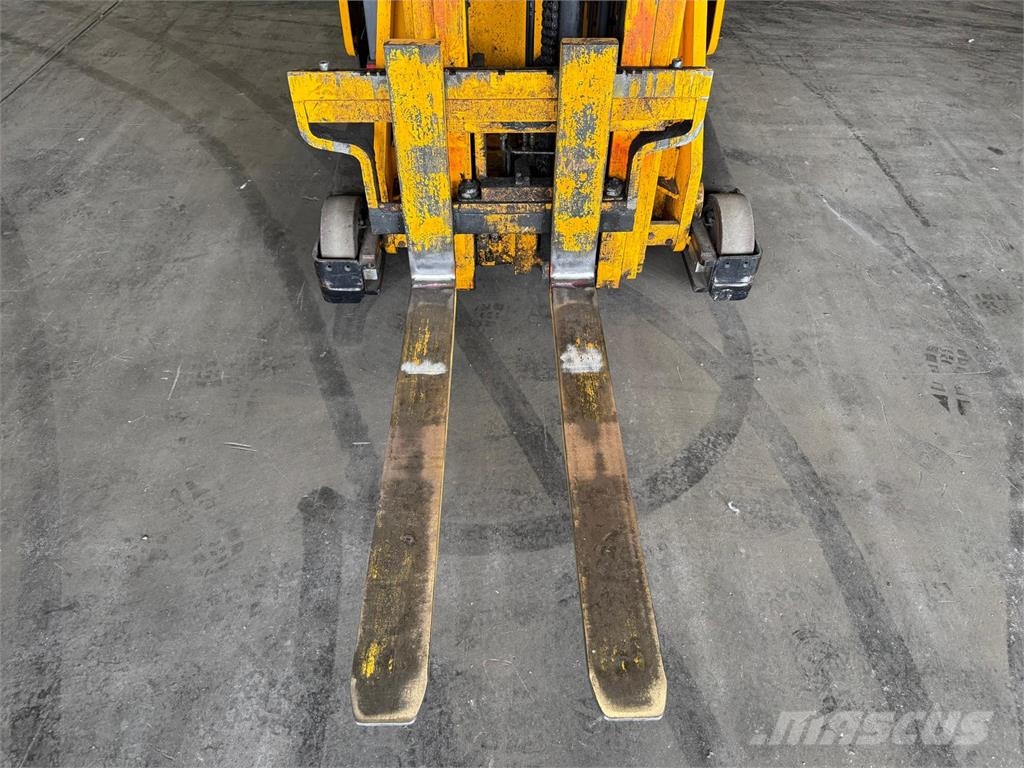 Jungheinrich ETV 14 G - 710 DZ Triplex Schubmast 7,10m 1063h Material Handling - Others