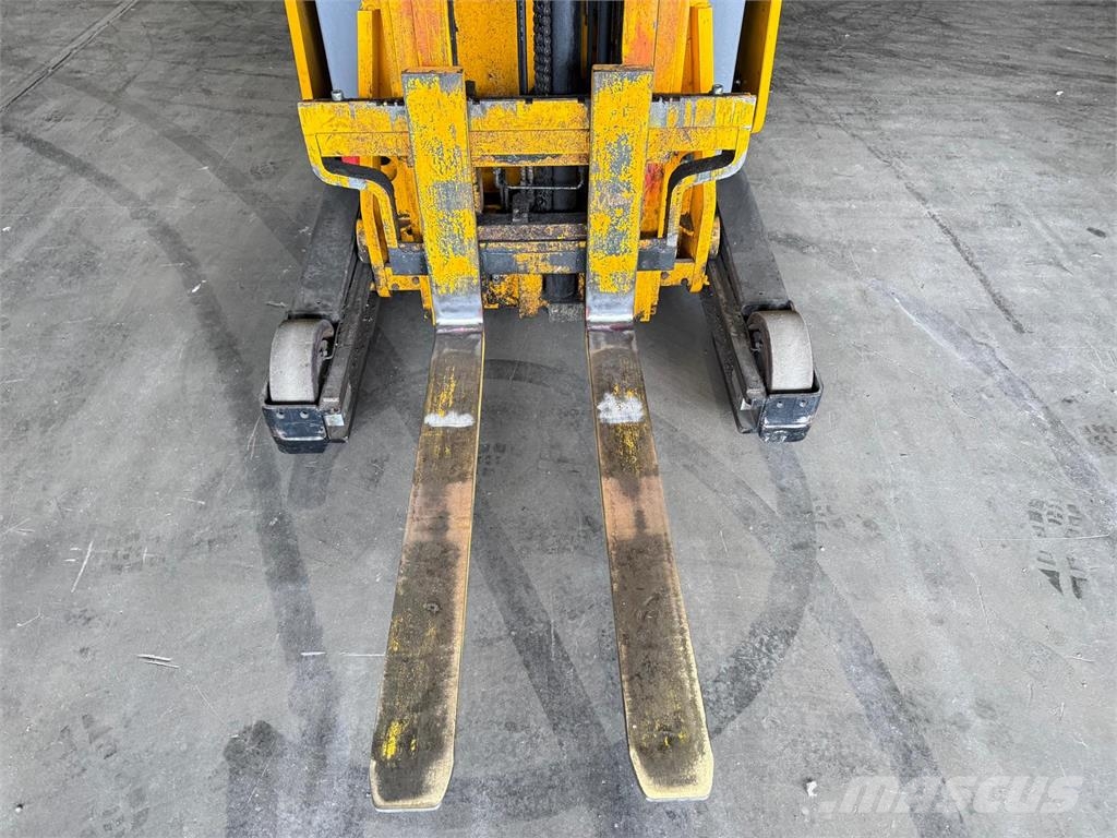 Jungheinrich ETV 14 G - 710 DZ Triplex Schubmast 7,10m 1063h Material Handling - Others