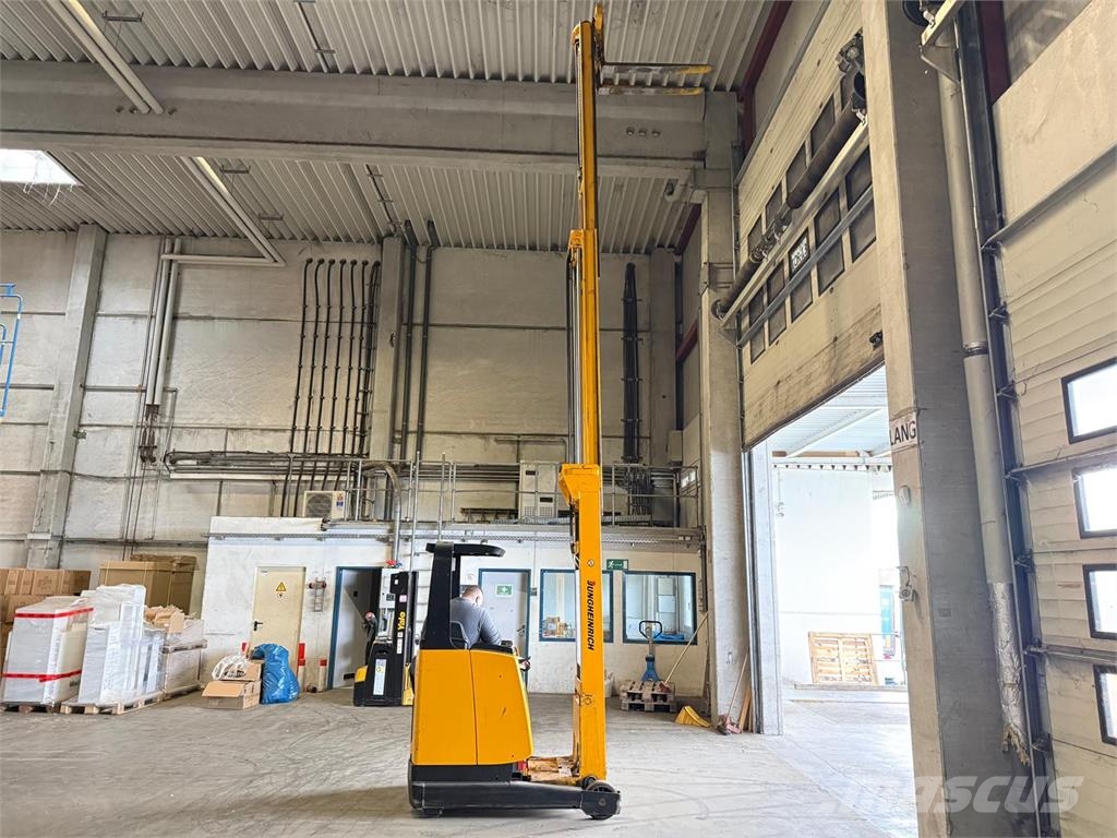Jungheinrich ETV 14 G - 710 DZ Triplex Schubmast 7,10m 1063h Material Handling - Others
