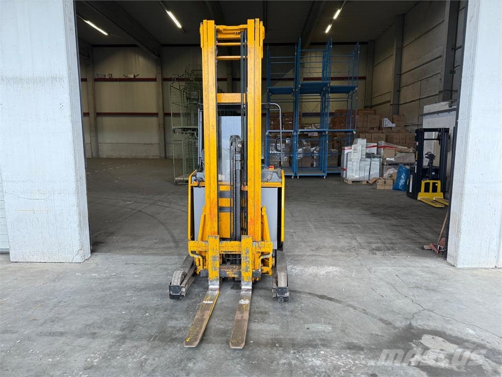 Jungheinrich ETV 14 G - 710 DZ Triplex Schubmast 7,10m 1063h Material Handling - Others