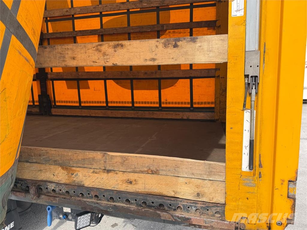 Krone 3Achs MEGA Staplerhalter Liftachse SAF TÜV07 26 Valníkové návesy/Návesy sa sklápacím bočnicami