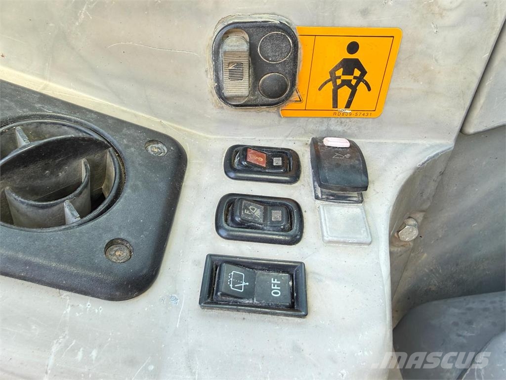 Kubota KX080-3 Seitenknickausleger Klima 5x Hydraulik Raupenbagger