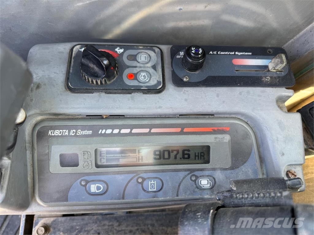 Kubota KX080-3 Seitenknickausleger Klima 5x Hydraulik Raupenbagger