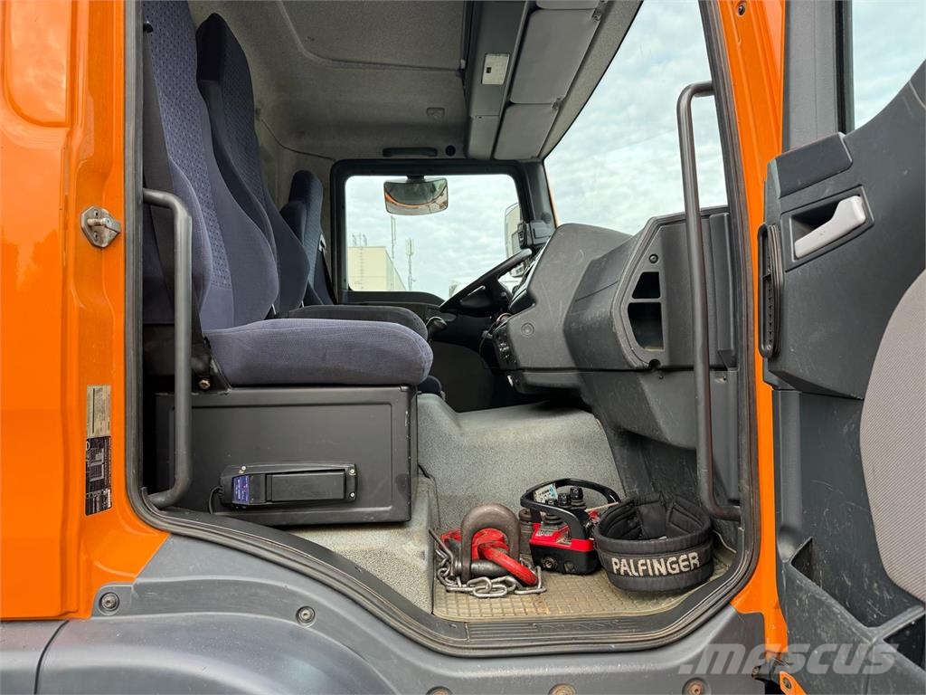 MAN TGM 13.240 4x4 3-S-Kipper Palfinger Kran PK9001 Kipper