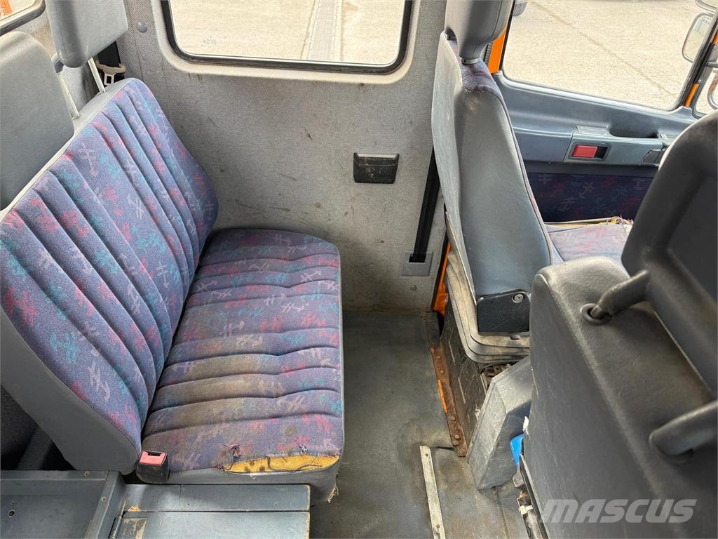 Mercedes-Benz Vario 615 D 3-S-Kipper DOKA 2xAHK 5Sitze Differen Kiper kamioni