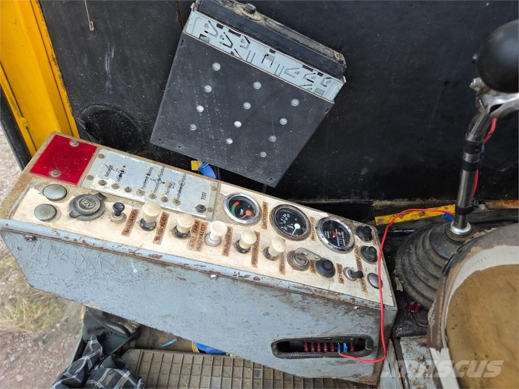Åkerman H12B Rupsgraafmachines