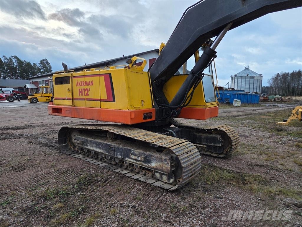 Åkerman H12B Rupsgraafmachines