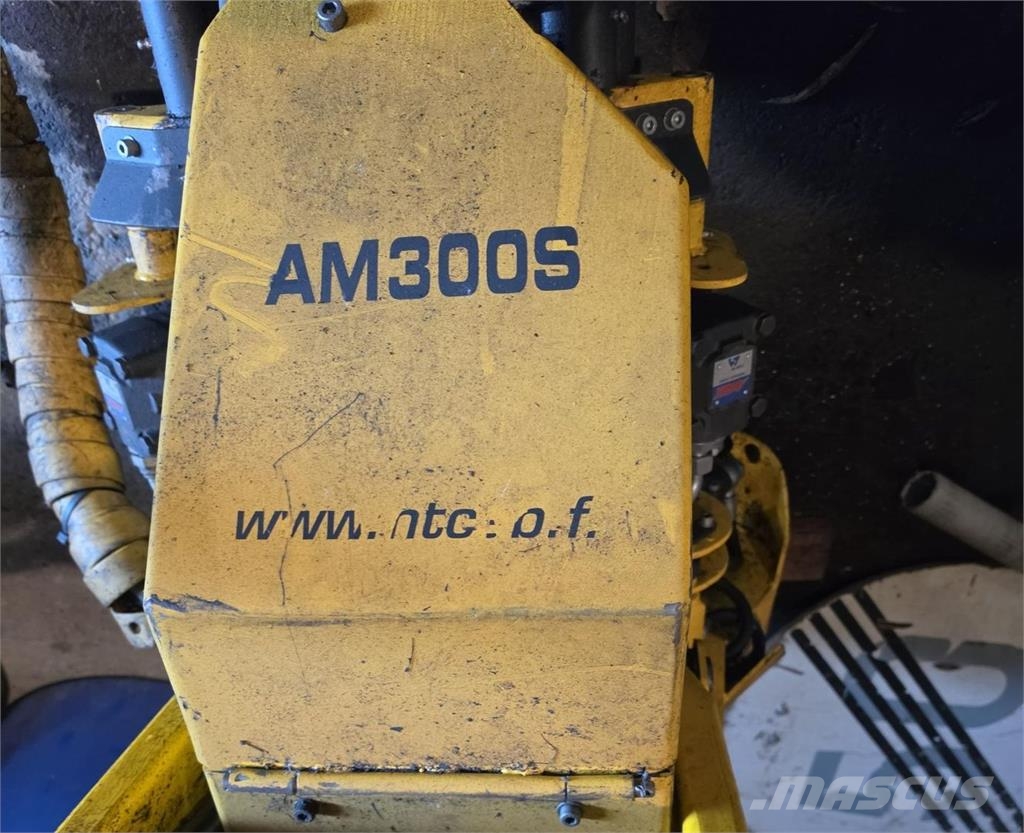 AM 300S Harvesteripää Otros componentes