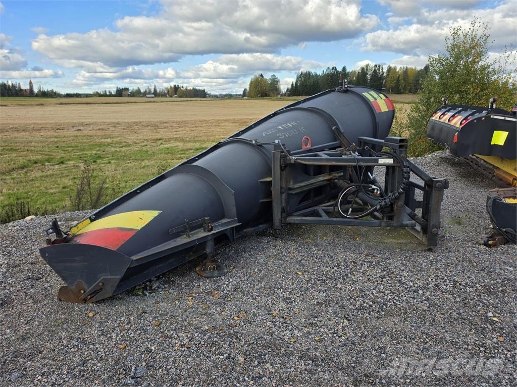 Arctic Machine AM Teho 3100K Lumiaura Schneeschilde und -pflüge