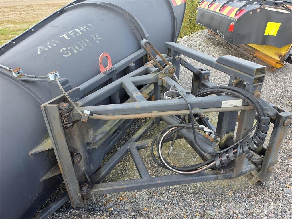 Arctic Machine AM Teho 3100K Lumiaura Schneeschilde und -pflüge