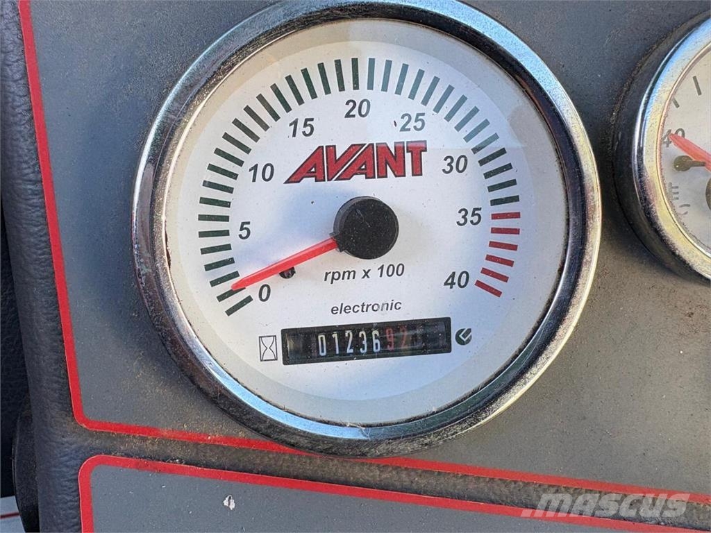 Avant 750 MYYTY!! Pienkuormaajat
