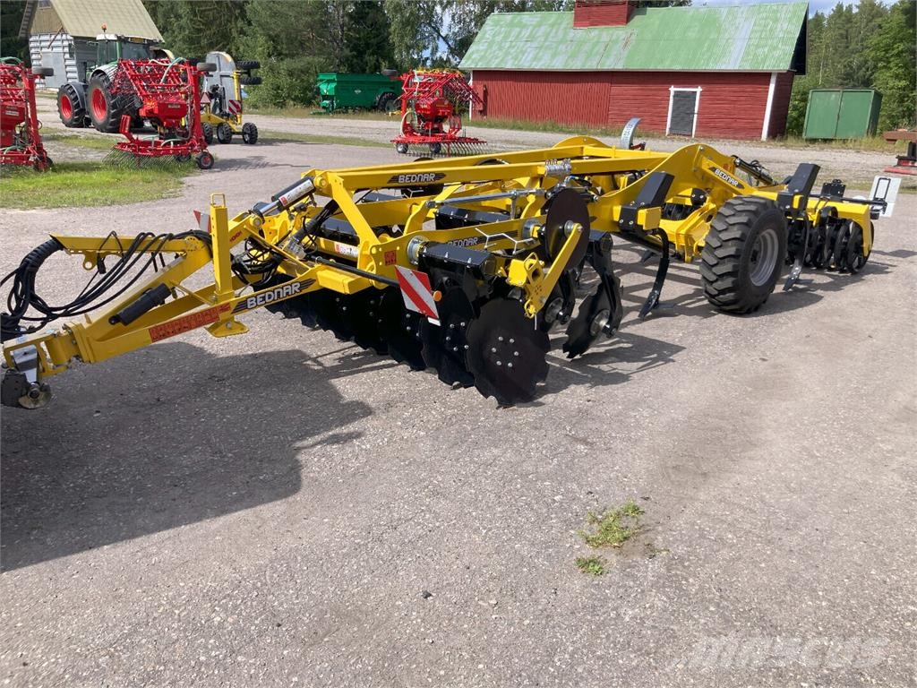 Bednar Actros RO3000 Kultivatorer