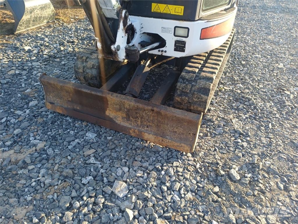 Bobcat 428EG Engcon pyörittäjällä Minigravere <7t