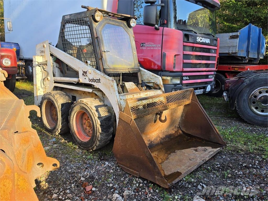 Bobcat Clark 731 Liukuohjatut kuormaajat