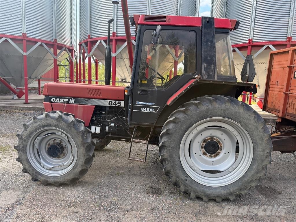 Case IH 845 HUOM VAAN 4120 H AJETTU Трактори