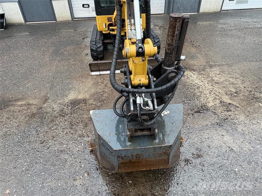 CAT 301.8 حفارات صغيرة أقل من 7 طن (حفارات صغيرة)