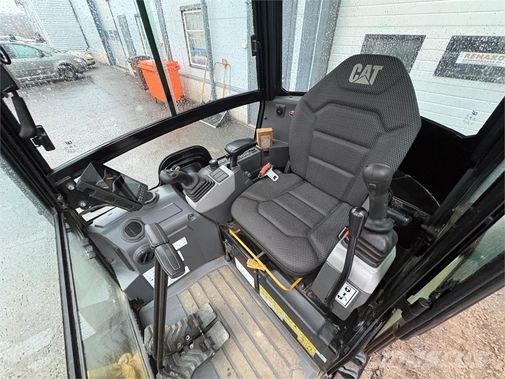 CAT 301.8 حفارات صغيرة أقل من 7 طن (حفارات صغيرة)