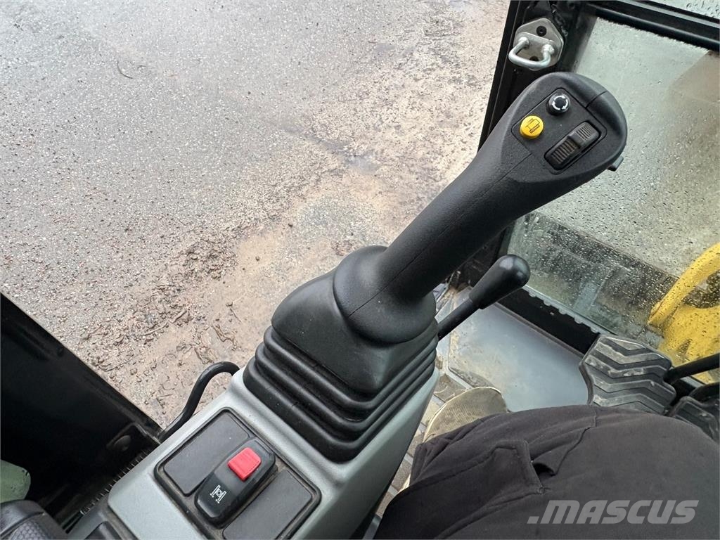 CAT 301.8 حفارات صغيرة أقل من 7 طن (حفارات صغيرة)