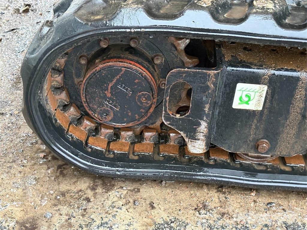 CAT 301.8 حفارات صغيرة أقل من 7 طن (حفارات صغيرة)
