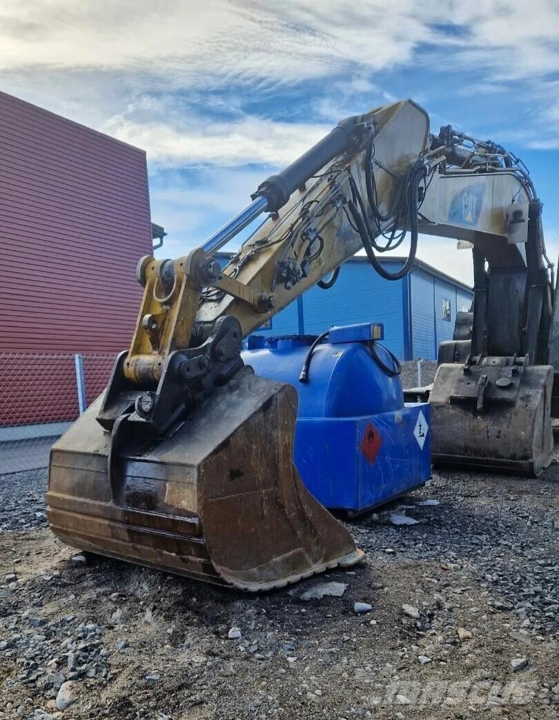 CAT 336 E Gravemaskiner på larvebånd