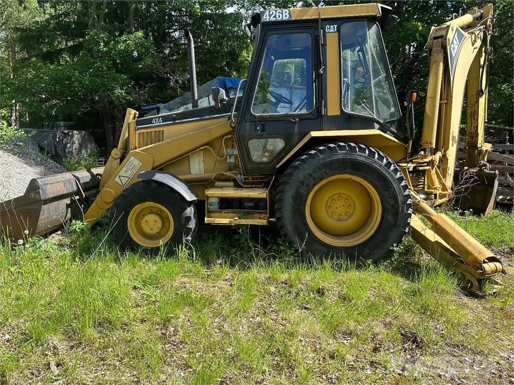 CAT 426B yhdistelmäkaivuri Ekskavatori-iekrāvēji