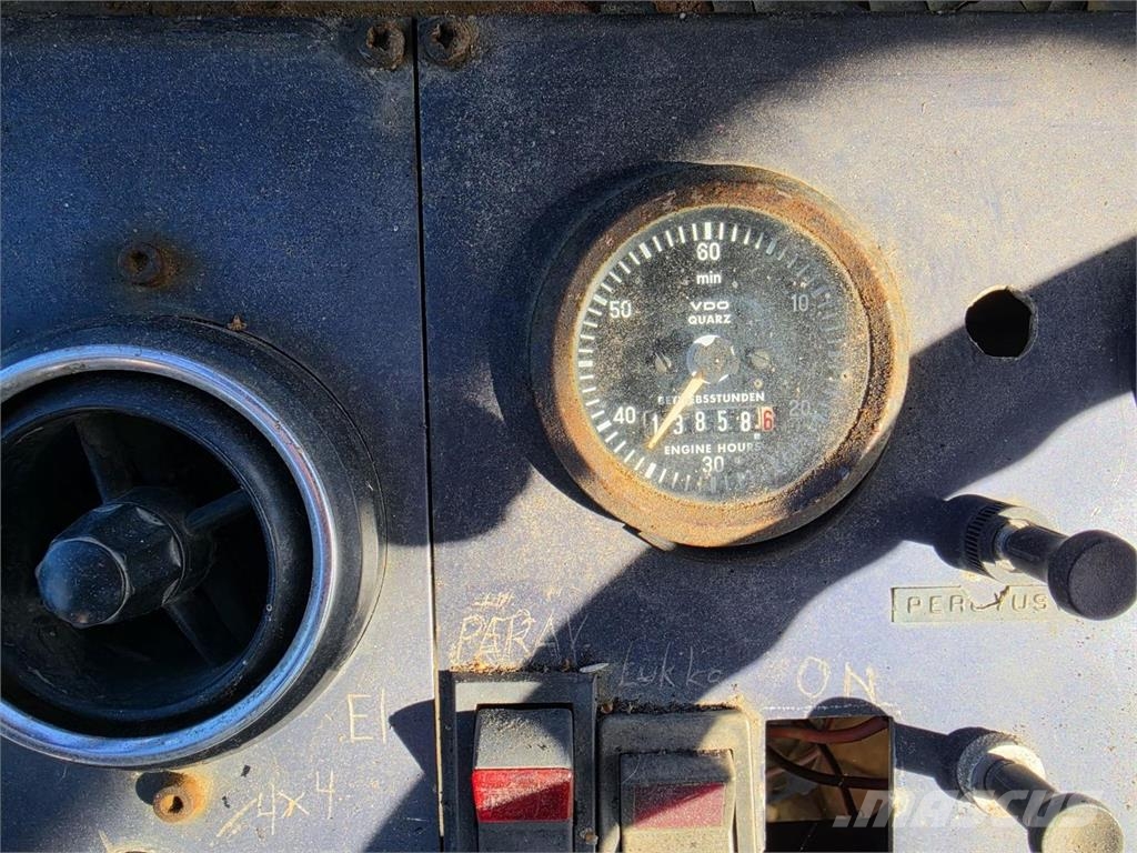 CAT 666B Dumpperi ساحبات مفصلية