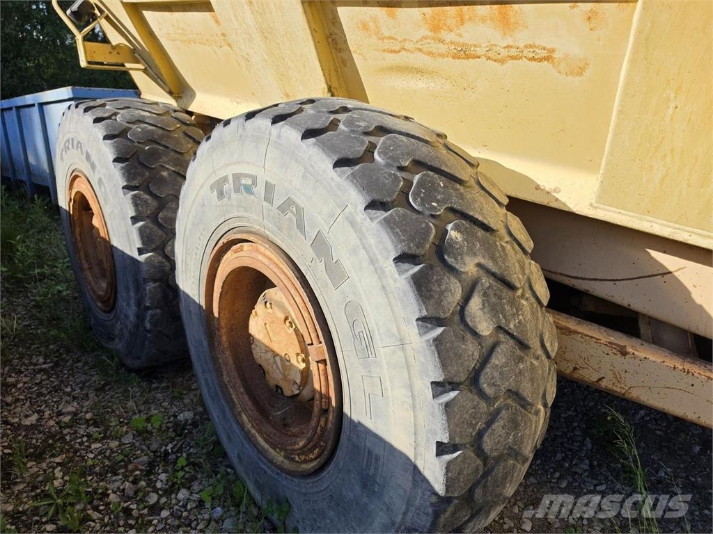 CAT 666B Dumpperi ساحبات مفصلية