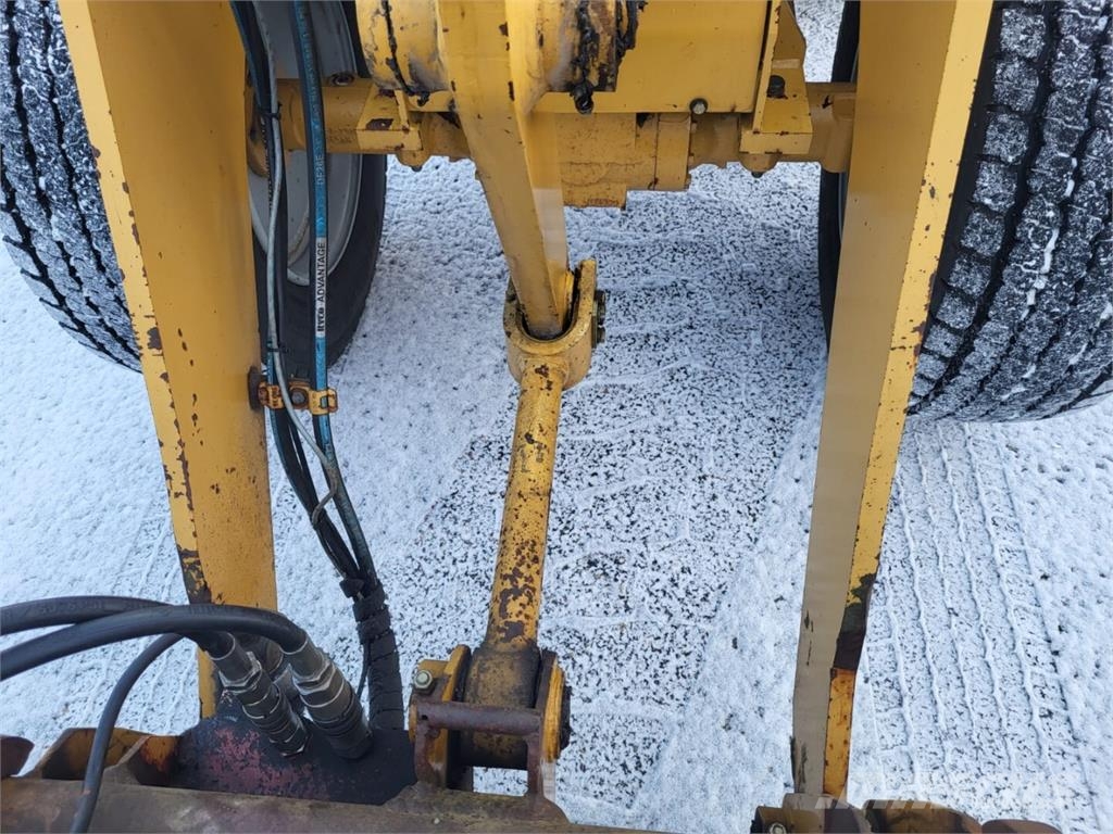 CAT 901B Μίνι φορτωτές