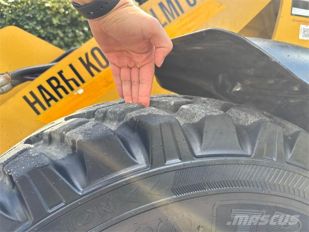 CAT 906 M Φορτωτές με λάστιχα (Τροχοφόροι)