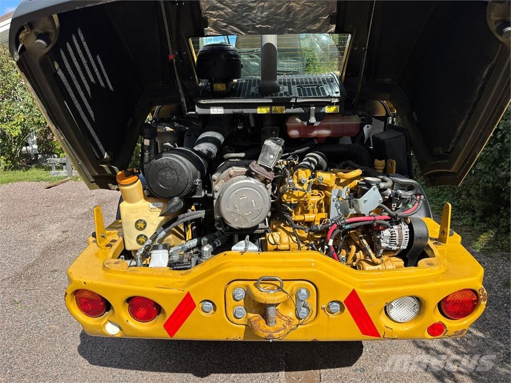 CAT 906 M Φορτωτές με λάστιχα (Τροχοφόροι)