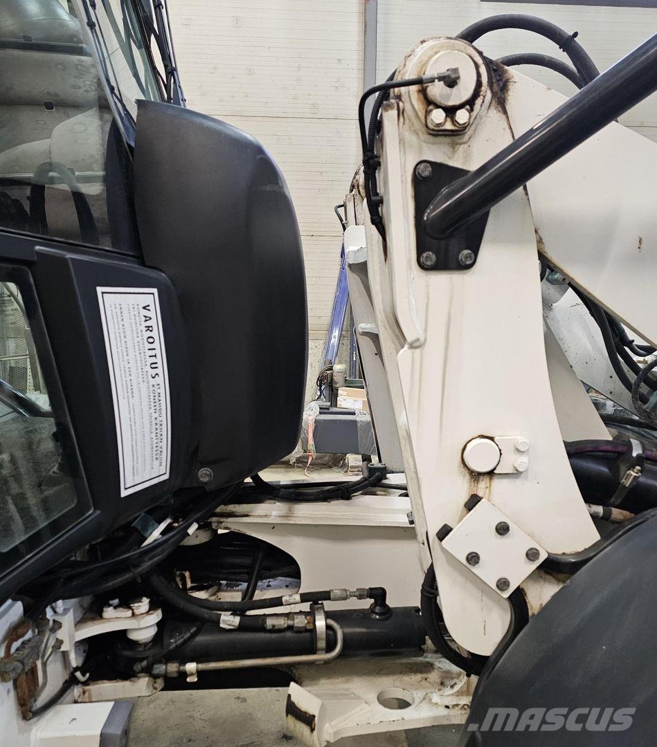CAT 906H2 Фронтальні навантажувачі