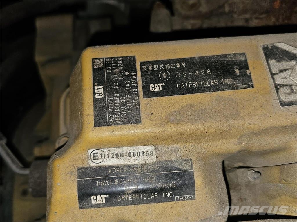 CAT 906H2 Фронтальні навантажувачі