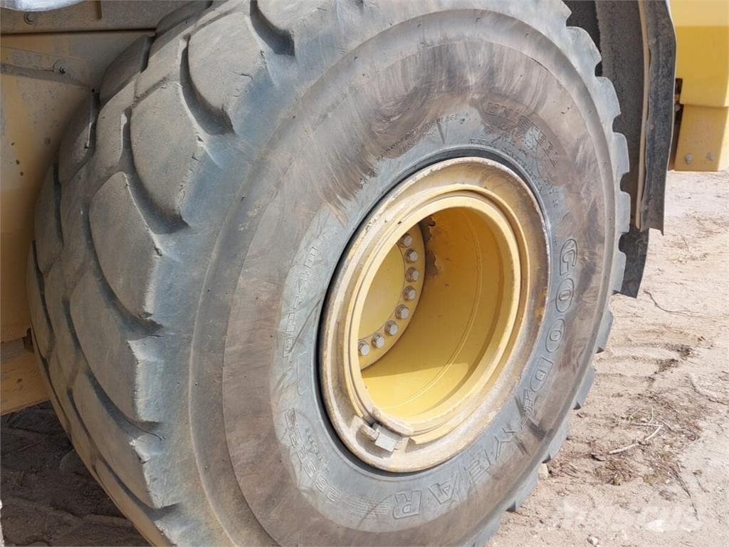 CAT 972 M Φορτωτές με λάστιχα (Τροχοφόροι)
