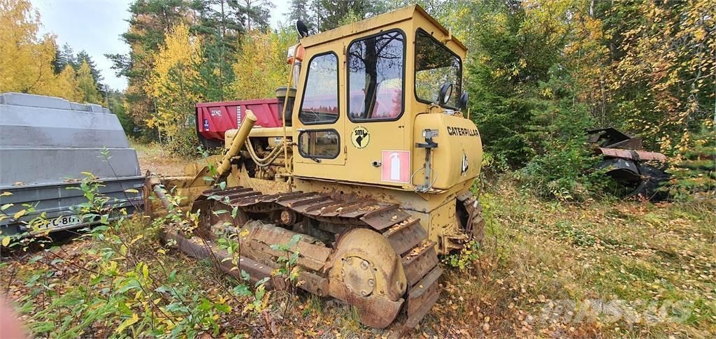 CAT D4D 履帶推土機