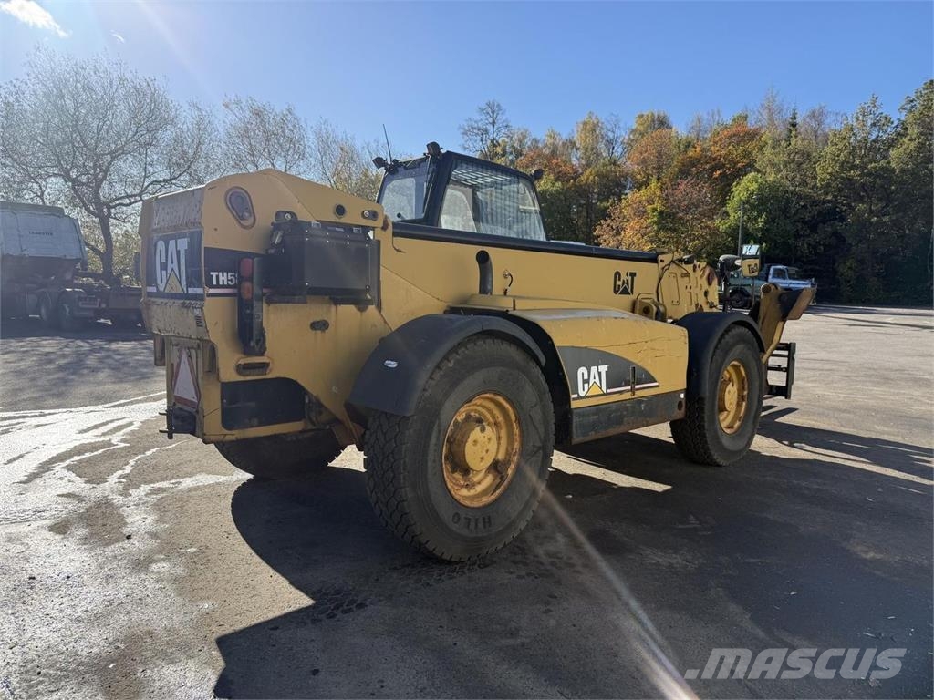 CAT TH580B Teleskopiskie manipulatori
