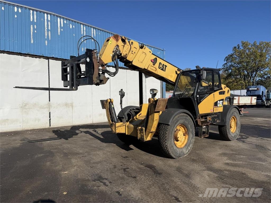 CAT TH580B Teleskopiskie manipulatori