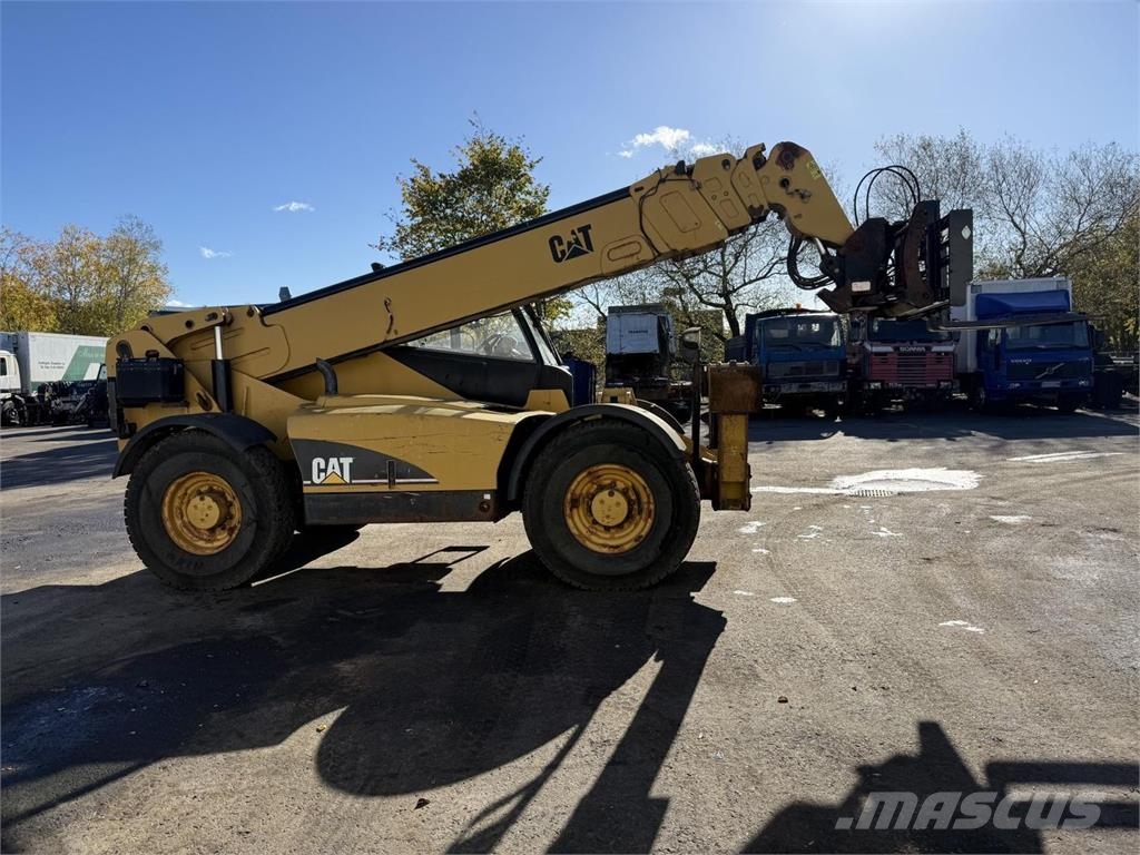 CAT TH580B Teleskopiskie manipulatori