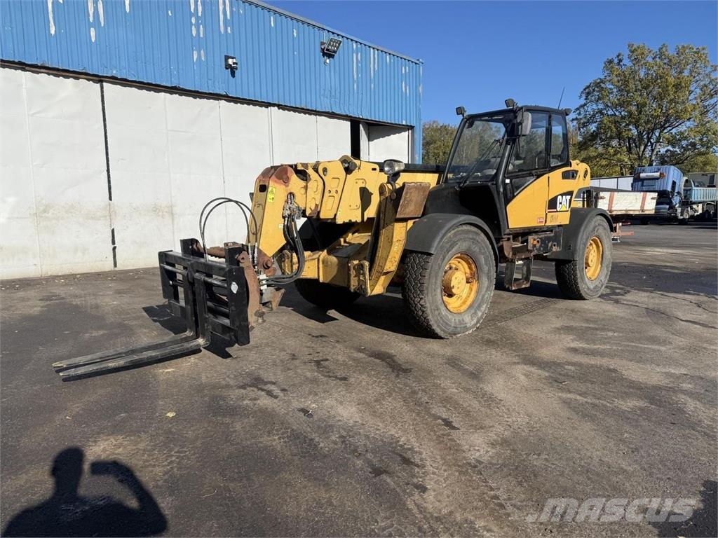 CAT TH580B Teleskopiskie manipulatori