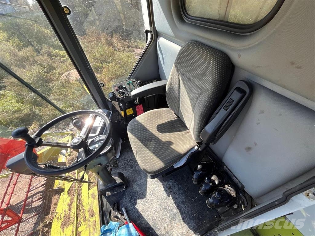 CLAAS Dominator 140 Θεριζοαλωνιστικές μηχανές