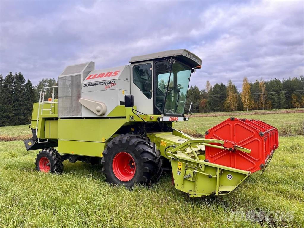 CLAAS Dominator 140 HydroDrive Mähdrescher