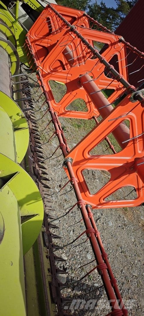 CLAAS Dominator 150 Θεριζοαλωνιστικές μηχανές