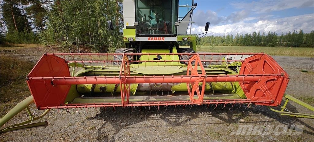 CLAAS Dominator 150 Θεριζοαλωνιστικές μηχανές