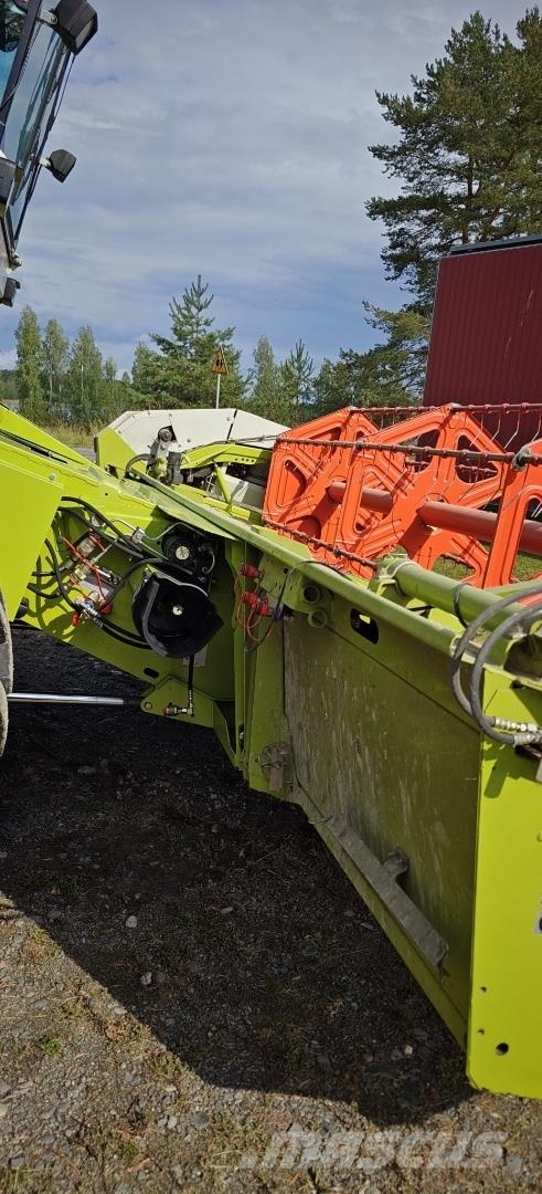 CLAAS Dominator 150 Θεριζοαλωνιστικές μηχανές