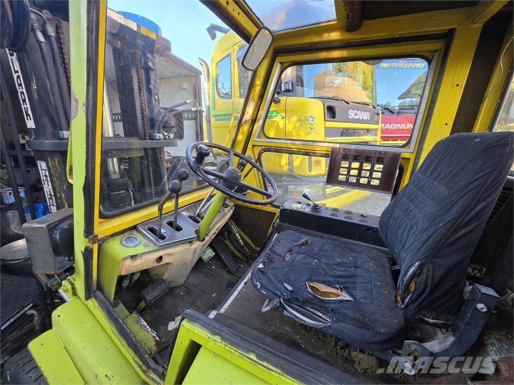 Clark C500 Y55LPG Kaasutrukki Carrelli elevatori GPL