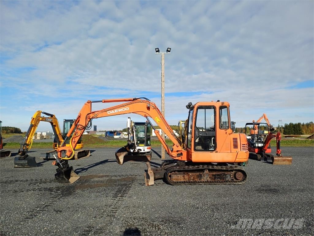 Daewoo Solar 55 Mini kotrók < 7t