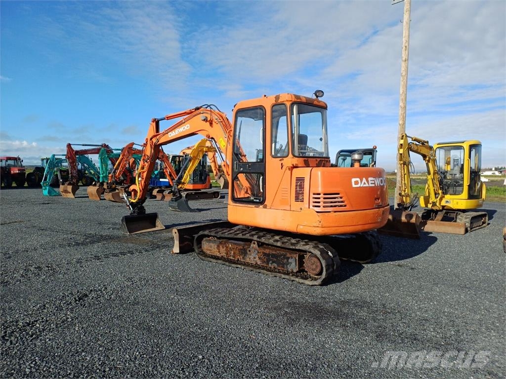 Daewoo Solar 55 Mini kotrók < 7t