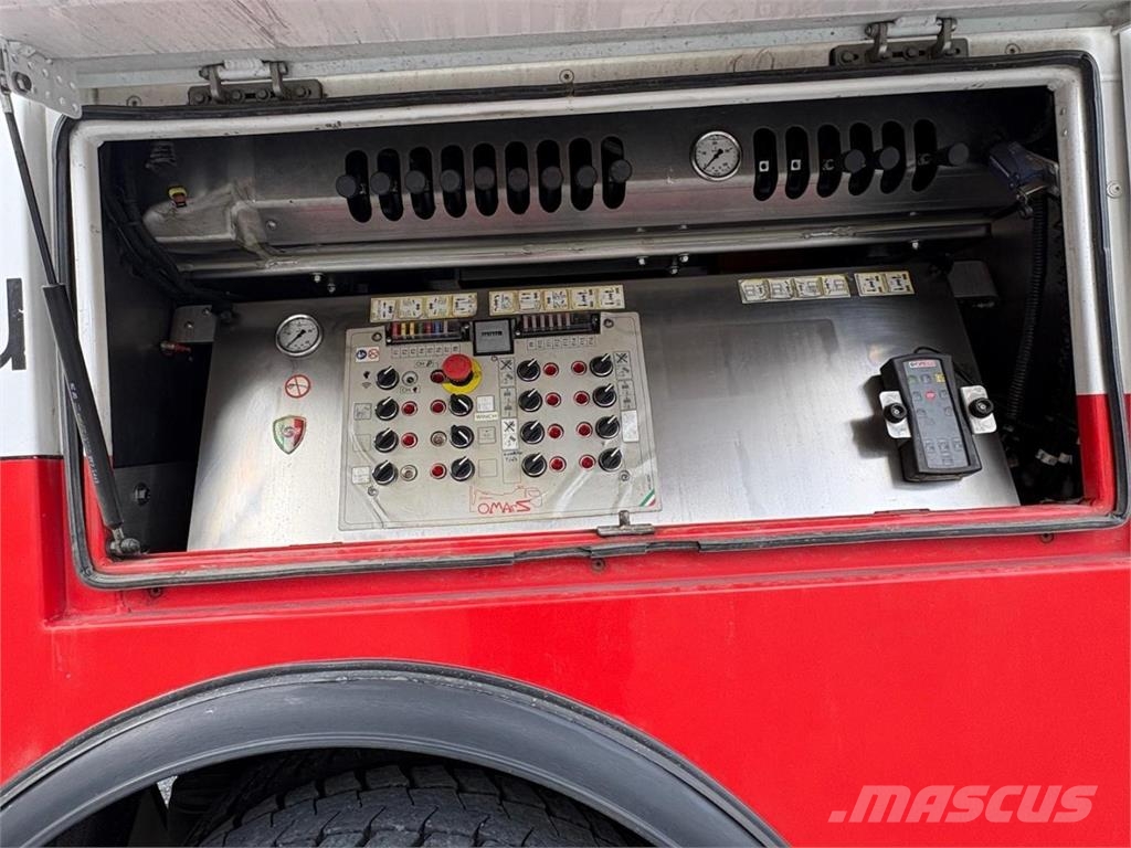 DAF Xf 530 fad 8x4 Camiones portavehículos