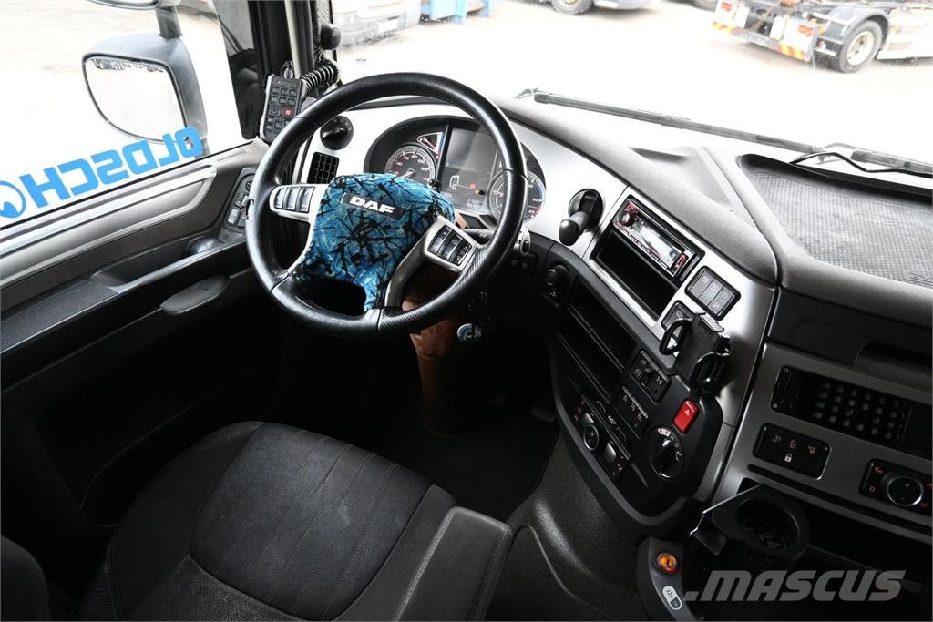 DAF XF530 6x2 Truck Tractor Units